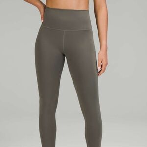 Lululemon Wunder Under High-Rise Crop 23" Luxtreme Grey Sage Size 8 Medium